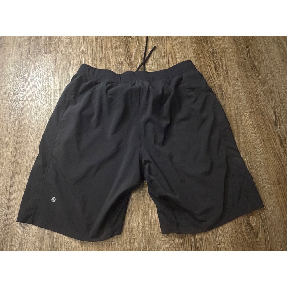 Lululemon Mens Pace Breaker Linerless Shorts Black 9 Inch Inseam Size M